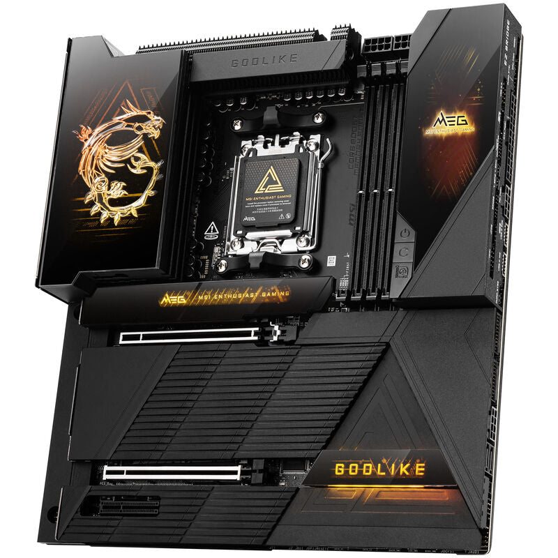 MSI MEG X870E Godlike hovedkort montert i PC-kabinett