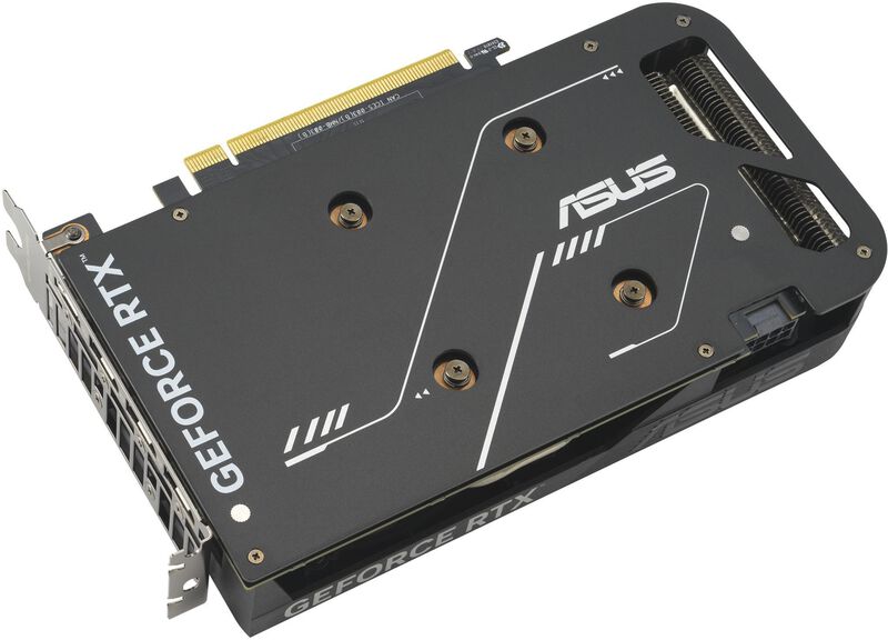 Nærbilde av kjølesystem på ASUS GeForce RTX 4060 Dual O8G V2 grafikkort