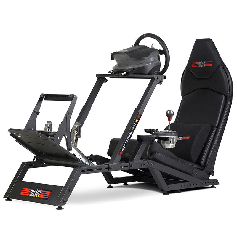 Montert Next Level Racing F-GT Formula and GT simulatorcockpit i spillrom