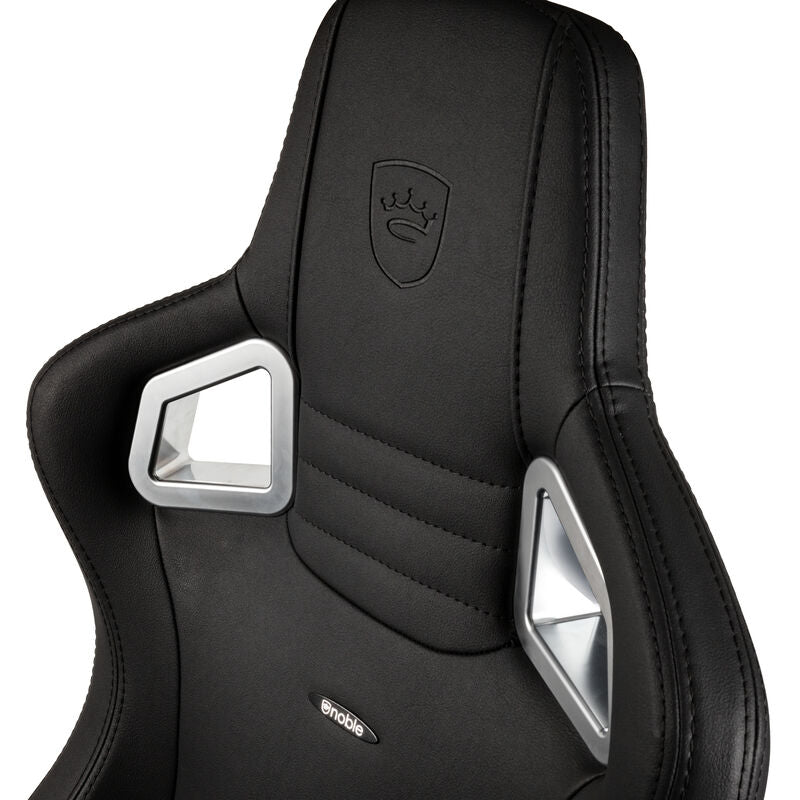 noblechairs EPIC Black Edition detalj av hjul