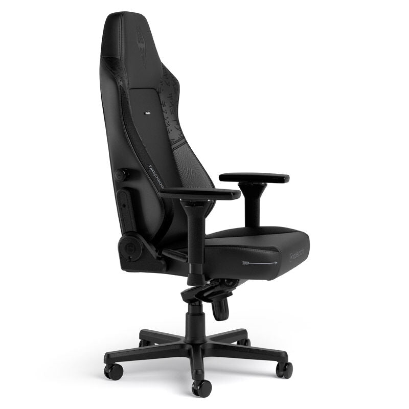 noblechairs HERO gamingstol Skyrim 10th Anniversary Edition armstøtte nærbilde