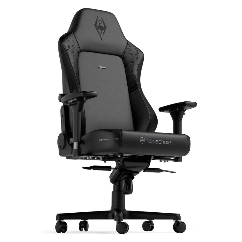 noblechairs HERO gamingstol Skyrim 10th Anniversary Edition montert i spillrom