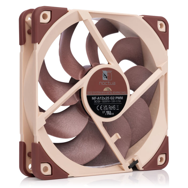 Detalj av Noctua NF-A12x25 G2 PWM vifte rotor