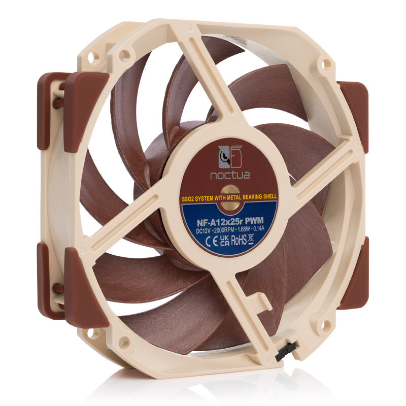 Detalj av Noctua NF-A12x25r PWM vifte 120 mm