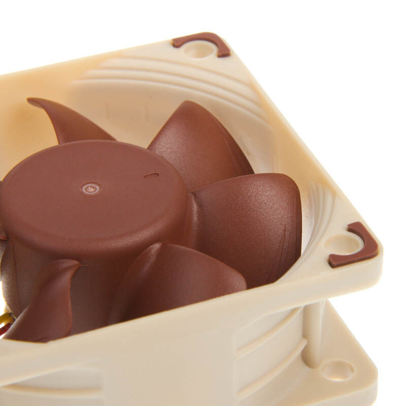 Detalj av Noctua NF-A6x25 FLX vifte 60 mm 3000 RPM stillegående