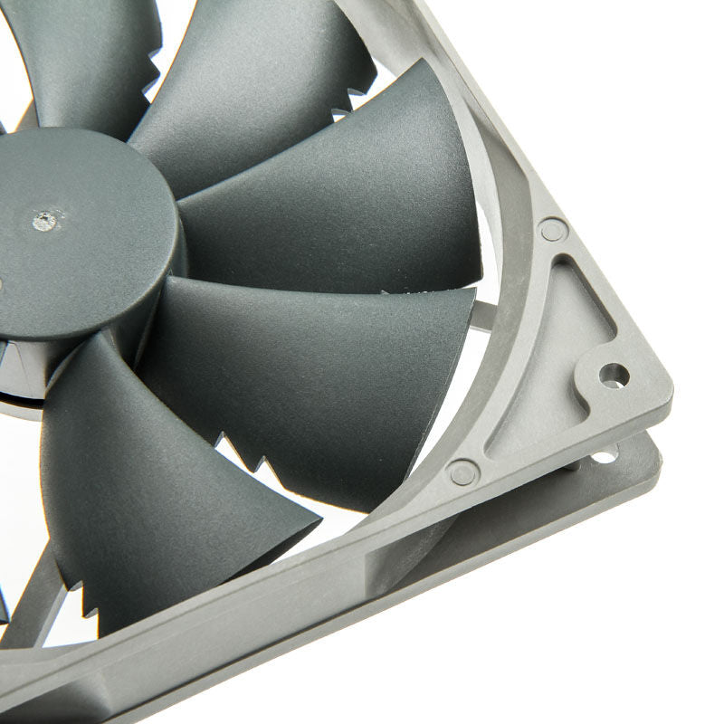 Noctua NF-P14s redux-1500 PWM vifte 140 mm detalj