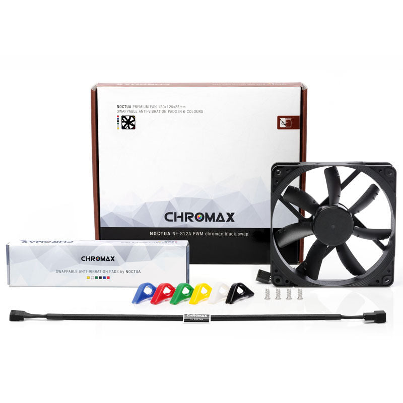 Nærbilde av vifteblad på Noctua NF-S12A PWM chromax.black.swap vifte 120 mm