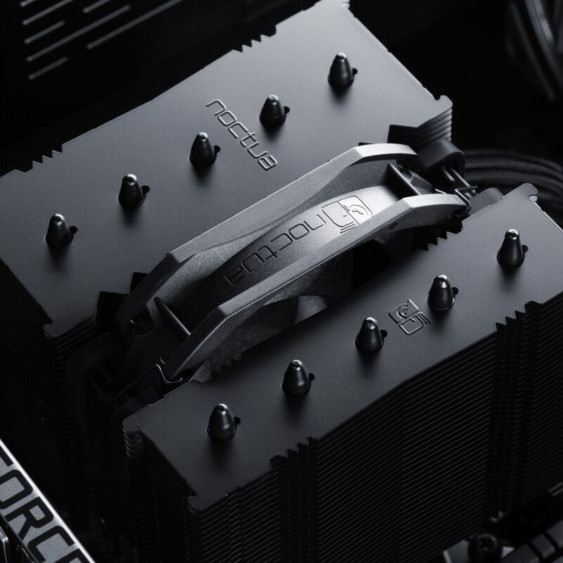 Noctua NH-D12L chromax.black CPU-kjøler sideprofil