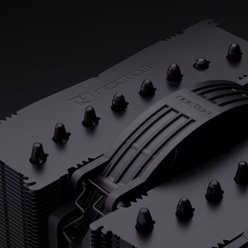 Noctua NH-D15 G2 chromax.black nærbilde av heatpipes