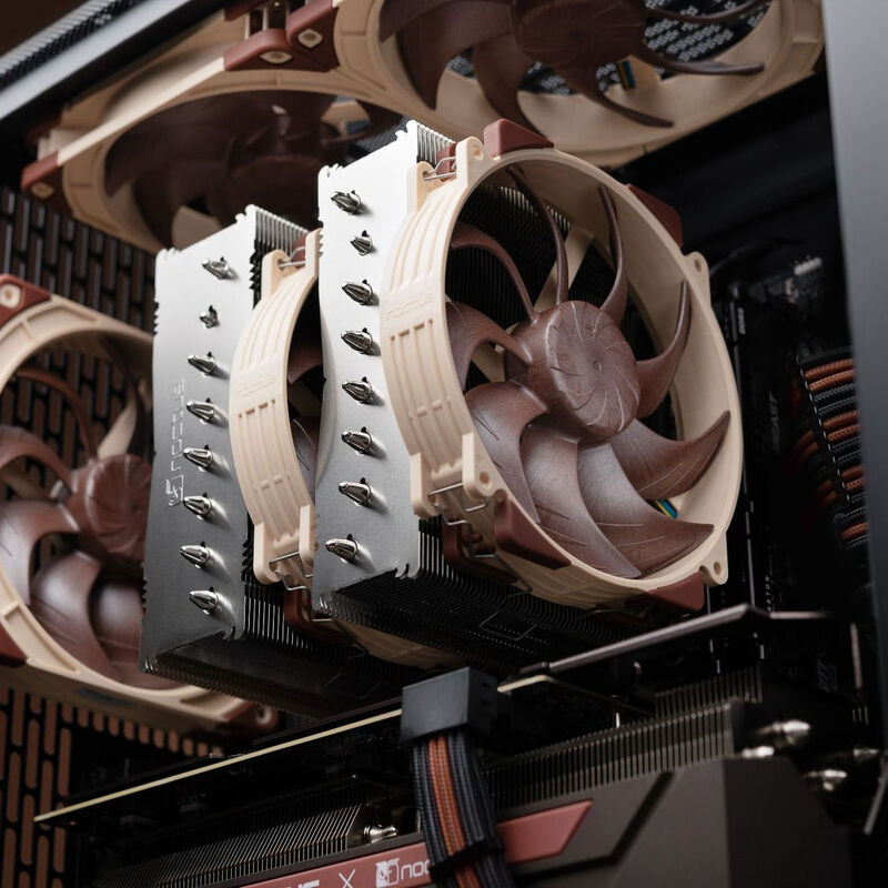 Noctua NH-D15 G2 HBC montert på hovedkort