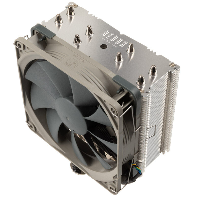 Nærbilde av Noctua NH-U12S redux CPU-kjøler vifte