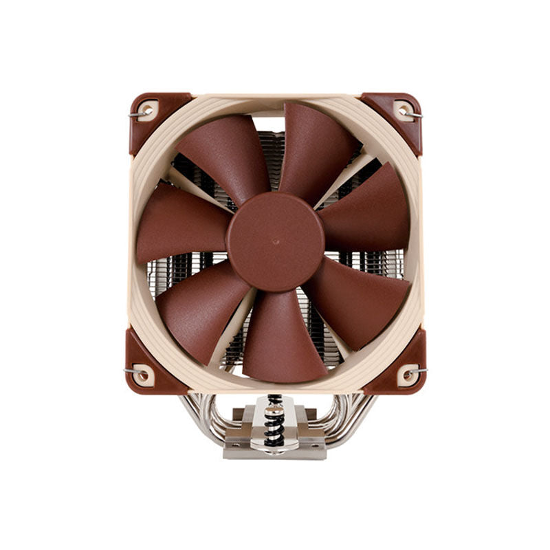 Detalj av Noctua NH-U12S SE-AM4 kjøleribber