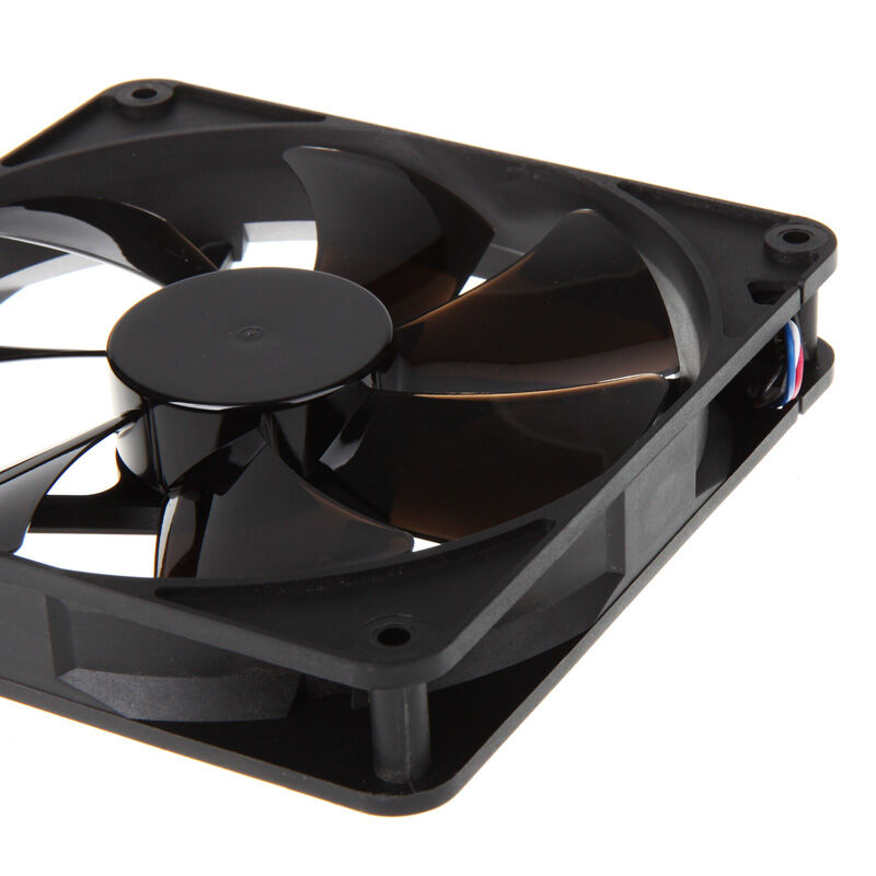 Detalj av Noiseblocker BlackSilent Pro PK-PS vifte 140 mm PWM ramme