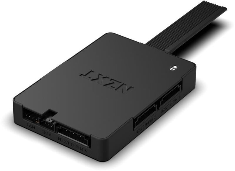 NZXT Control Hub RGB- og viftestyring montert i PC