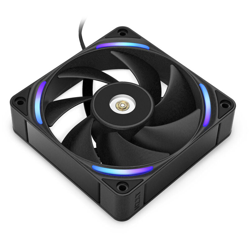 NZXT F120X RGB kabinettvifte 120 mm PWM svart detalj av vifteblader