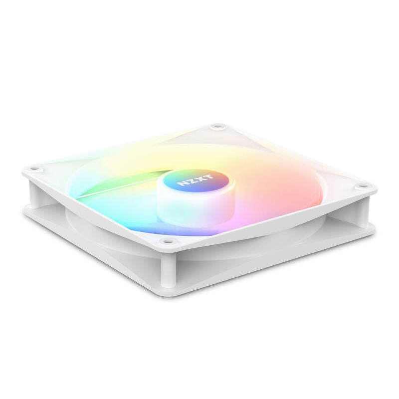 NZXT F140 RGB Core PWM vifte 140 mm hvit ARGB montert i PC-kabinett