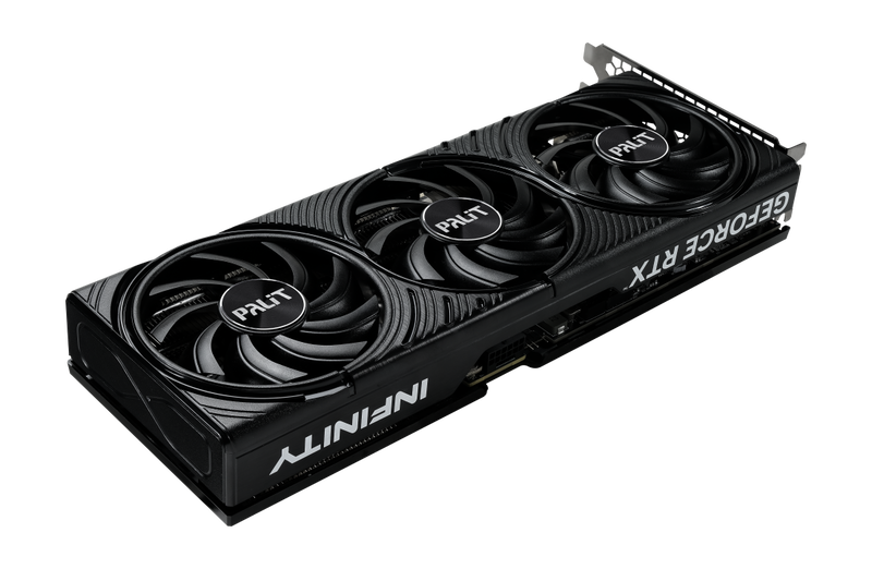 Nærbilde av kjølekomponent på Palit GeForce RTX 5070 Infinity 3 OC