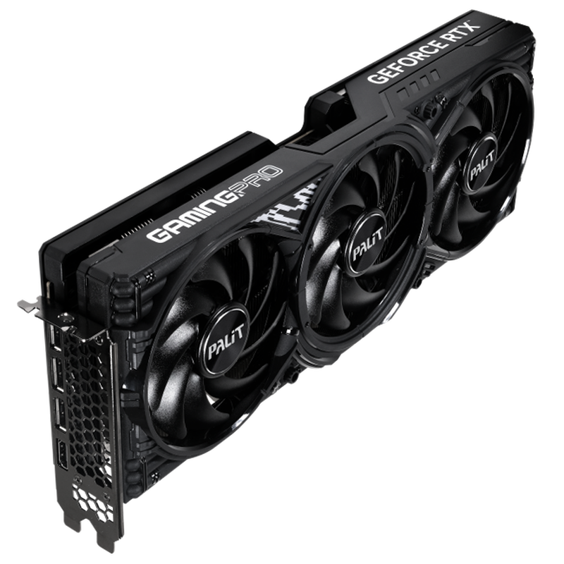 Nærbilde av kjølevifter på Palit RTX 5070 GamingPro-S OC grafikkort