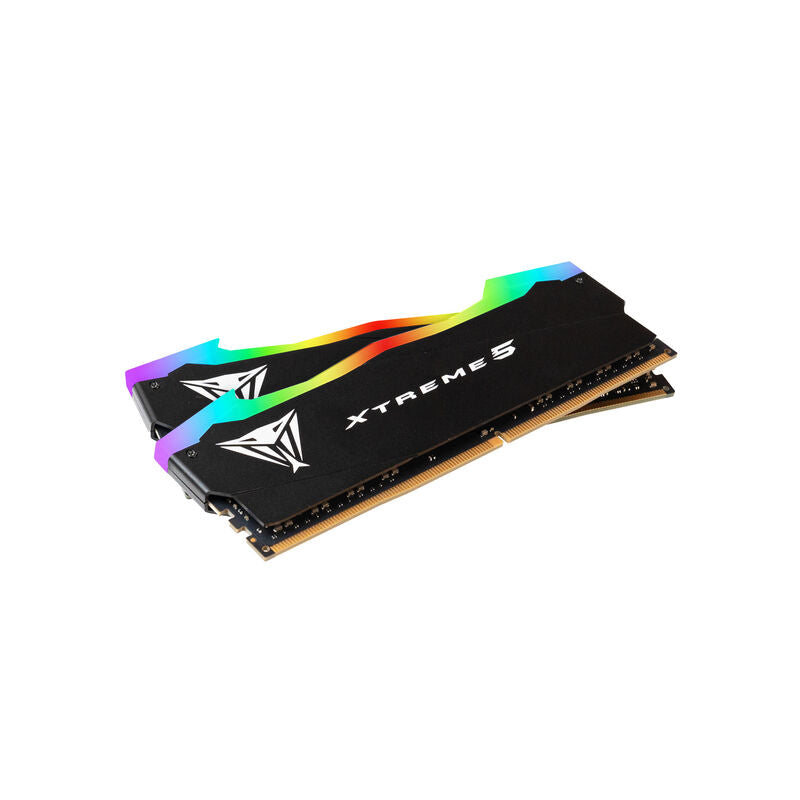 Patriot Viper RGB XTREME 5 DDR5-7600 CL36 RAM 32 GB svart montert i PC
