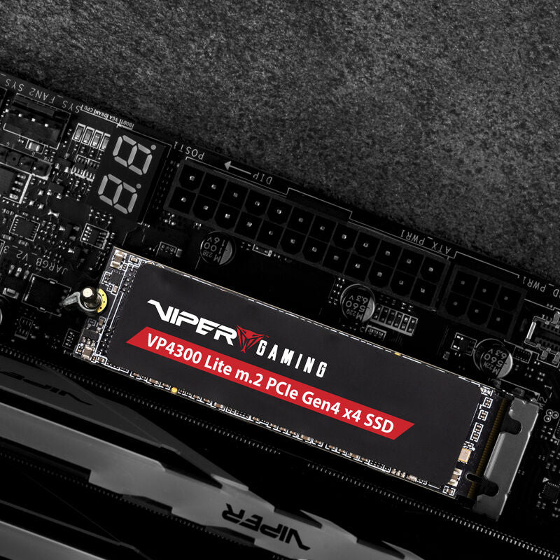 Patriot Viper VP4300 Lite NVMe SSD 2 TB nærbilde av brikkene