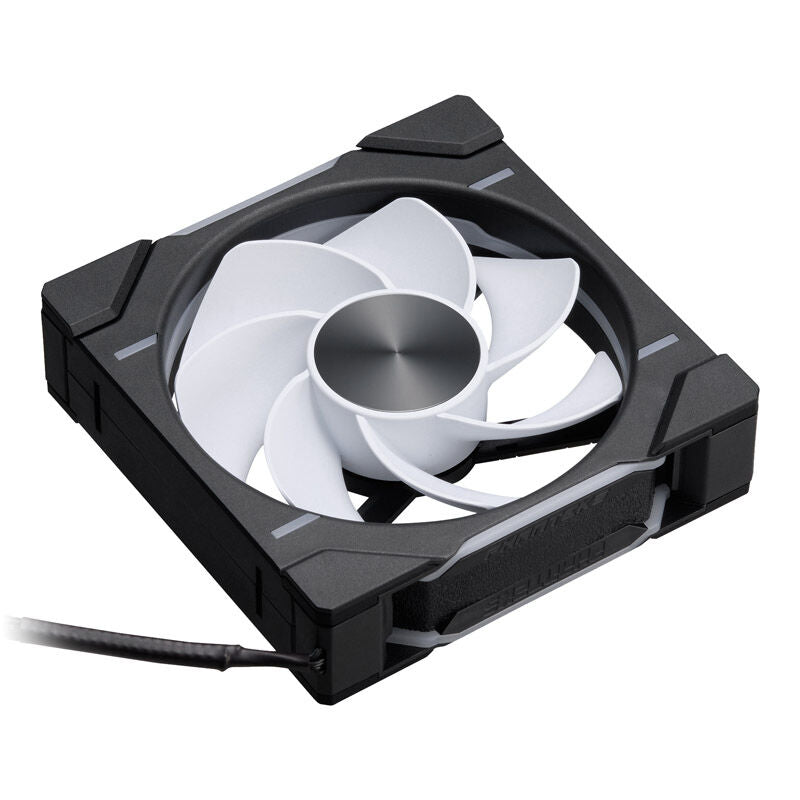 Detalj av PHANTEKS D30 Reverse Airflow D-RGB viftes vifteblad