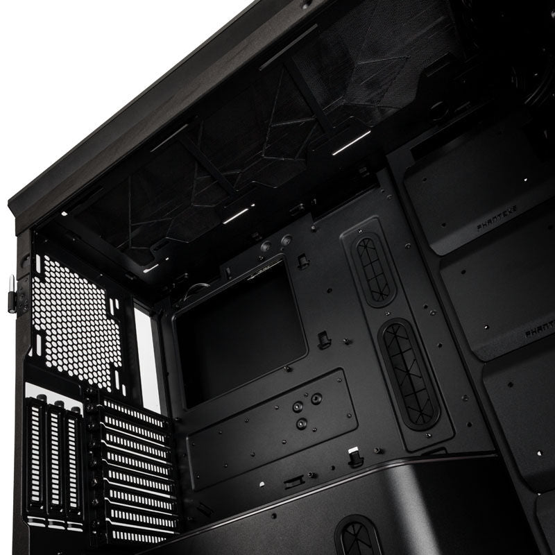 PHANTEKS Enthoo 719 kabinett med RGB-styring