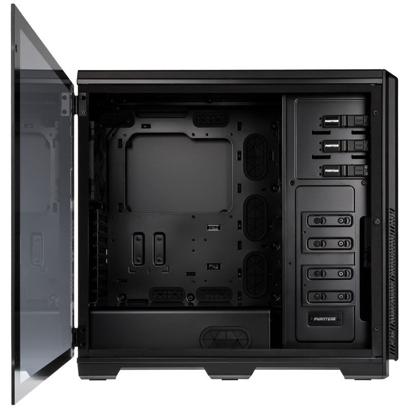 PHANTEKS Enthoo Pro kabinett midtårn herdet glass svart ARGB nærbilde av sidepanel