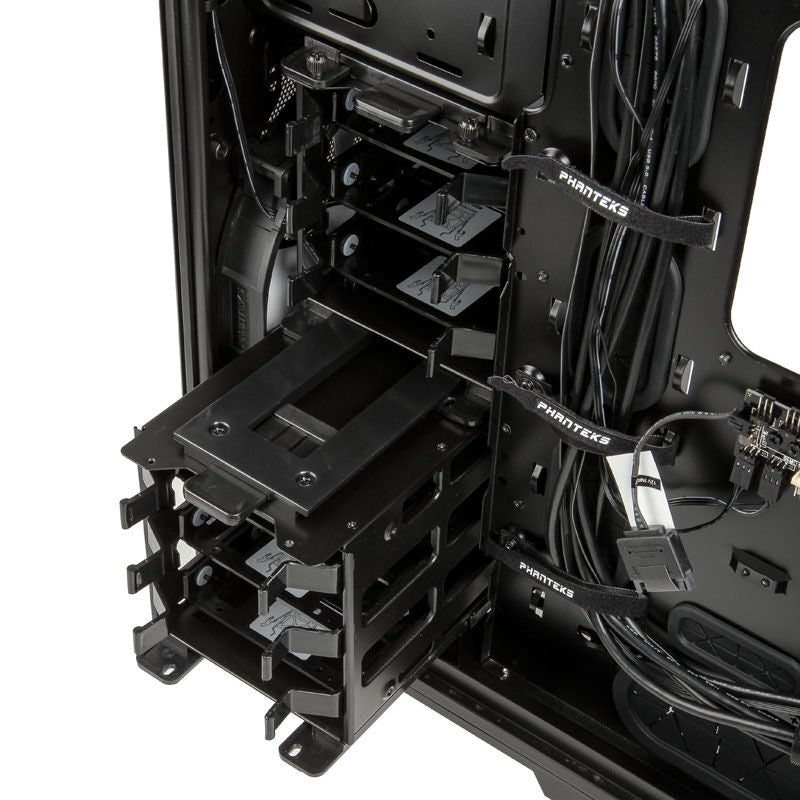 PHANTEKS Enthoo Pro kabinett midtårn svart E-ATX med åpnet sidepanel