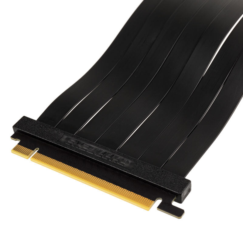 Detalj av PHANTEKS PCIe x16 riserkabel 90 grader 22 cm svart