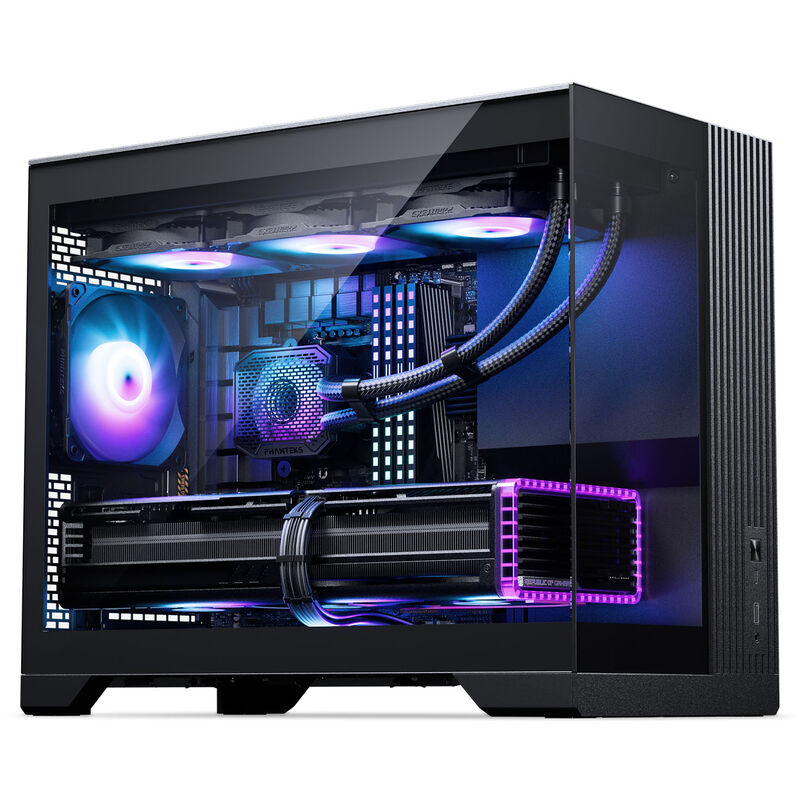Phanteks XT V3 kabinett bakside med ventilasjon og porter
