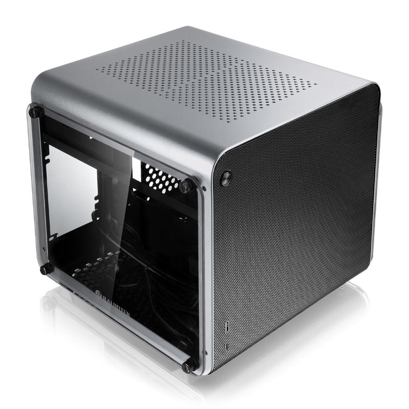 Raijintek METIS EVO TG Mini-ITX kabinett bakside og ventilasjonsåpninger