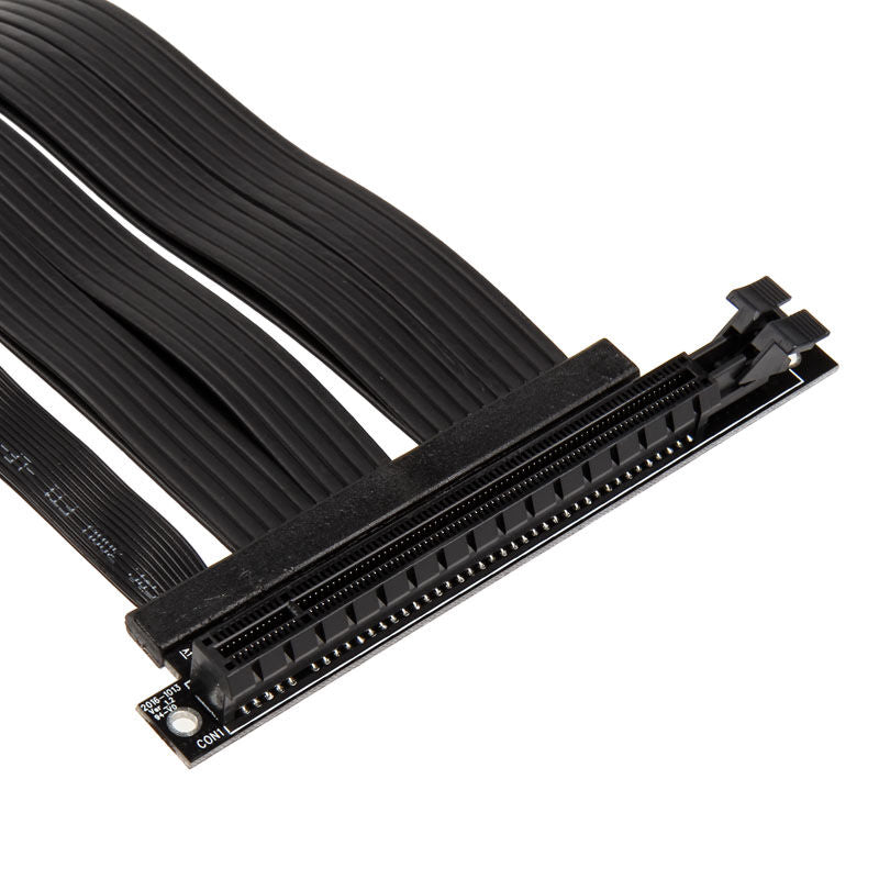 Raijintek Paxx vertikal GPU-brakett nærbilde av kabel
