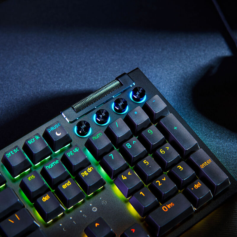Razer BlackWidow V4 gamingtastatur mekanisk Yellow Switch RGB svart håndleddstøtte