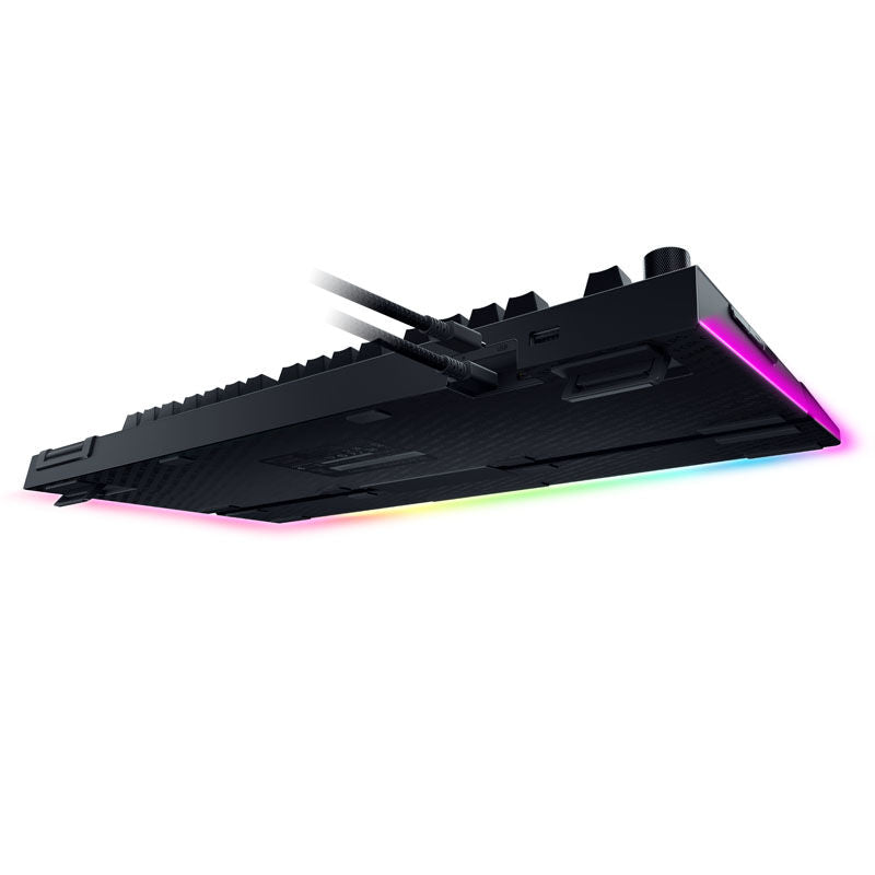 Razer BlackWidow V4 Pro gamingtastatur Yellow Switch nærbilde av håndleddstøtte