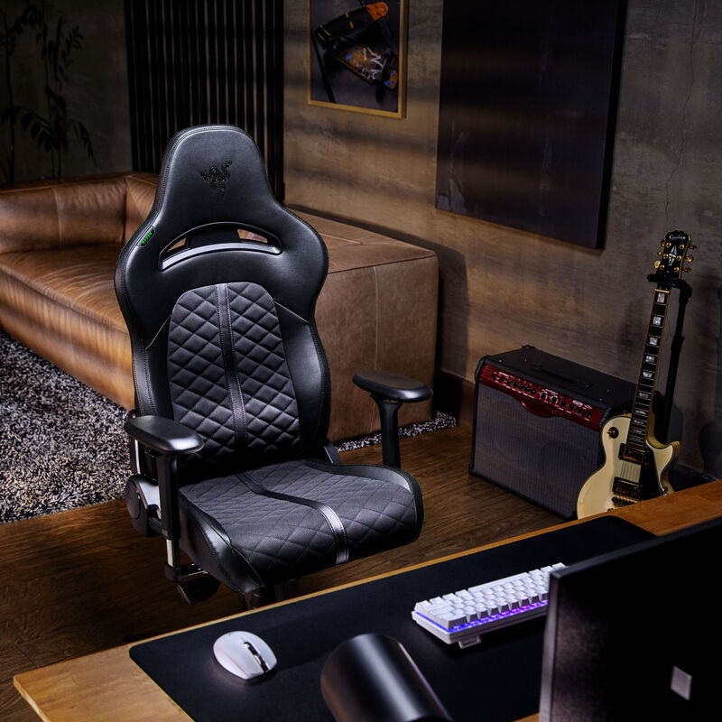 Razer Enki gamingstol svart med justerbar rygg