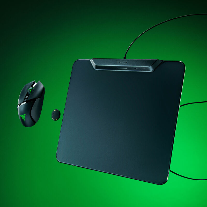 Razer HyperFlux V2 trådløs lading musematte hard overflate med led-lading