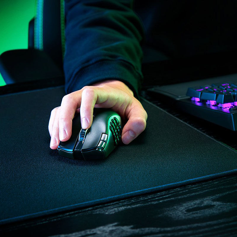 Razer Naga V2 HyperSpeed trådløs gamingmus sideprofil