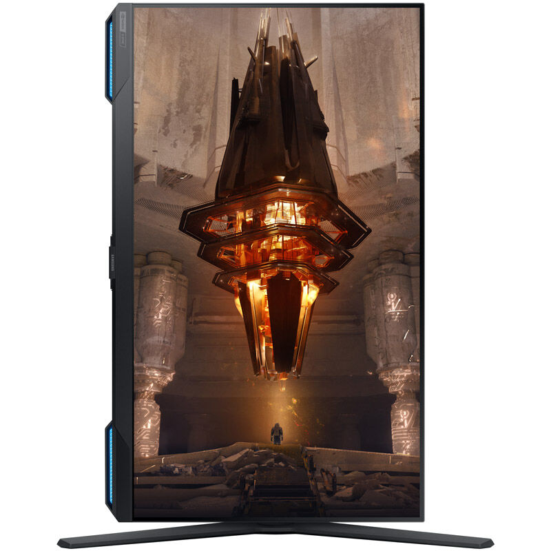 Samsung Odyssey G7 G70B 32" 4K gamingskjerm montert på bord