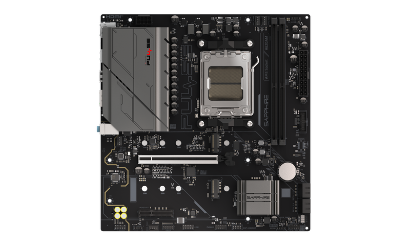 Nærbilde av DDR5 minnespor på Sapphire Pulse A620AM