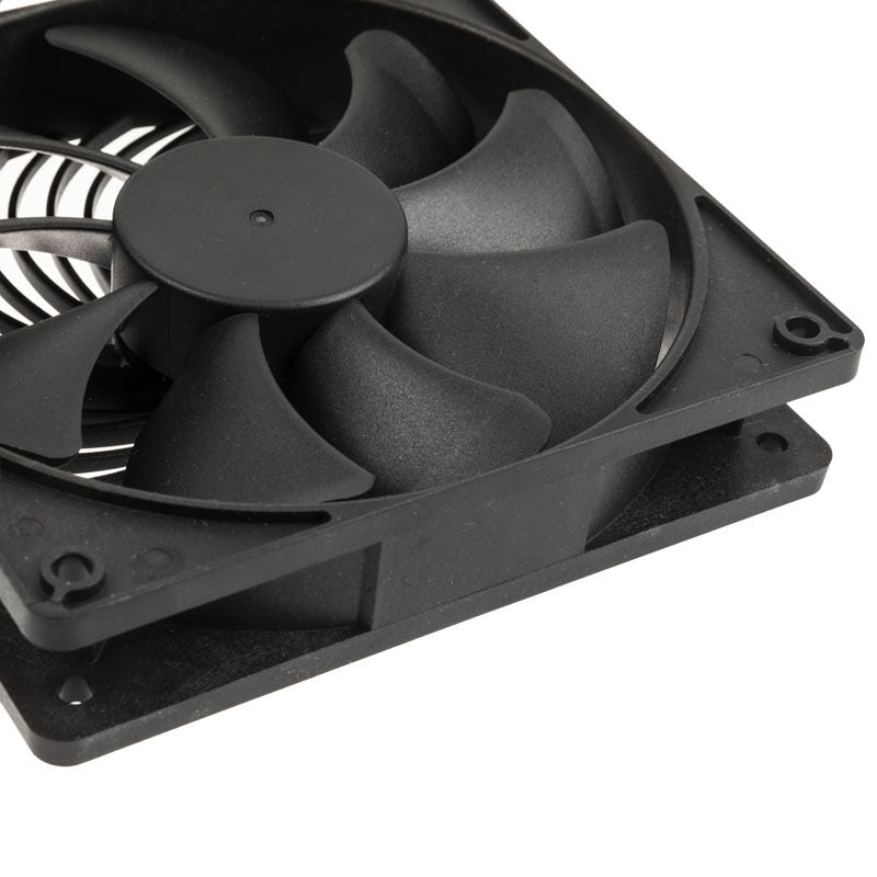 Detalj av SilverStone Air Penetrator 120i Pro vifte rotorblader