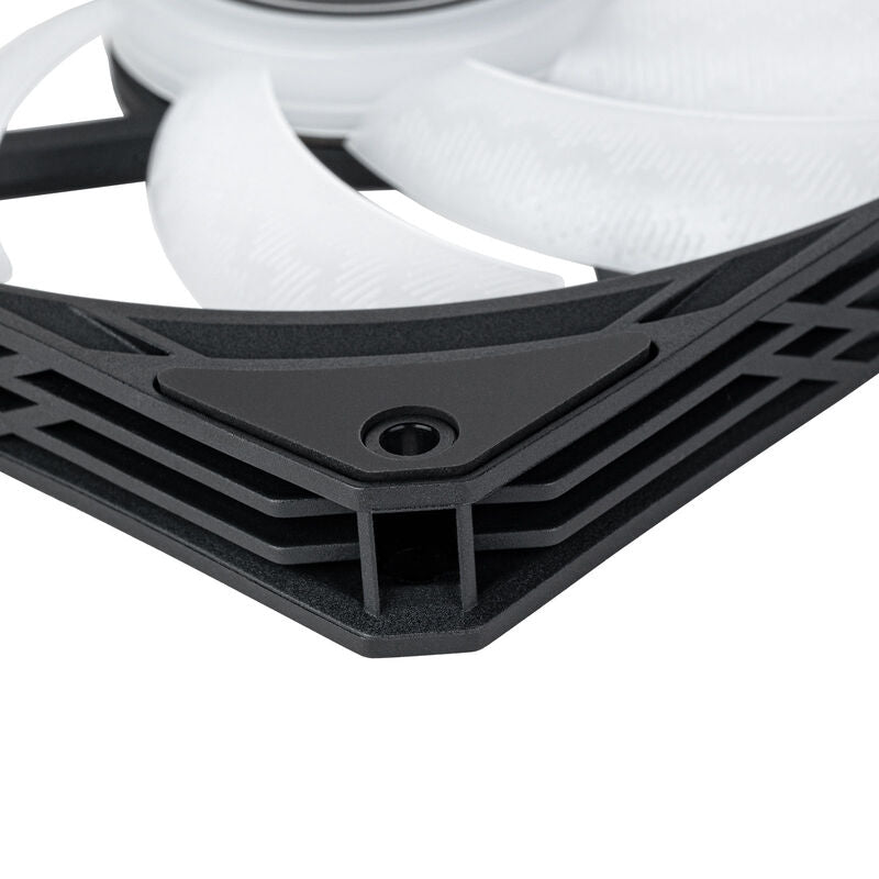 Kabeltilkobling på SilverStone Air Slimmer AS140B-ARGB vifte 140 mm PWM svart