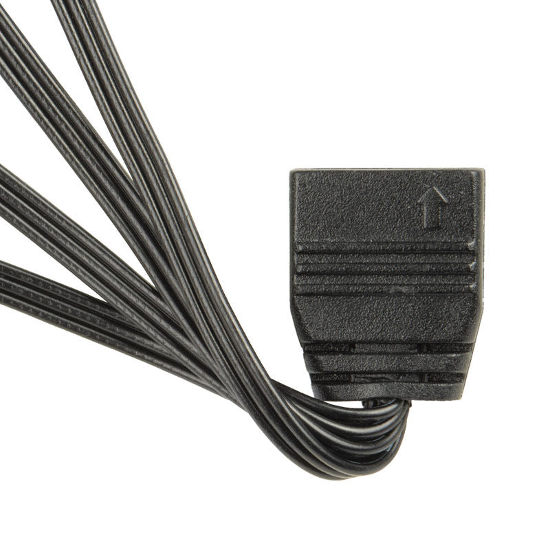 Montert SilverStone ARGB 4-veis splitterkabel 3-pin 30 cm i PC