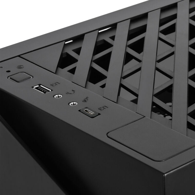 SilverStone Lucid LD03B-AF kabinett montert med komponenter