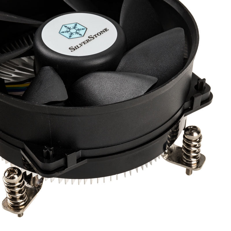 Montert SilverStone Nitrogon NT08-115X-V2 CPU-kjøler i PC-kabinett