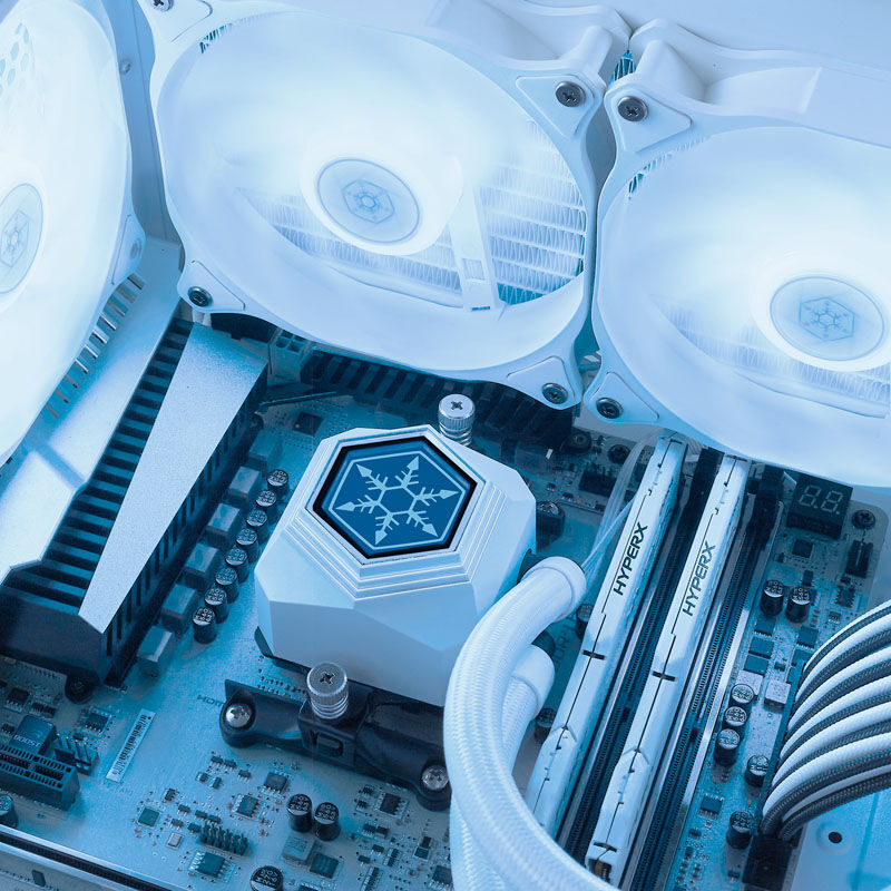 RGB-kontroller og fjernkontroll for SilverStone Permafrost PF360-ARGB V2 AIO vannkjøling 360 mm hvit