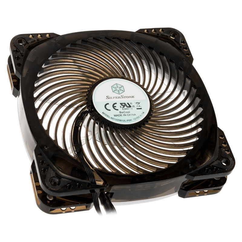 Nærbilde av rotor på SilverStone SST-AP124-ARGB vifte 120 mm ARGB PWM