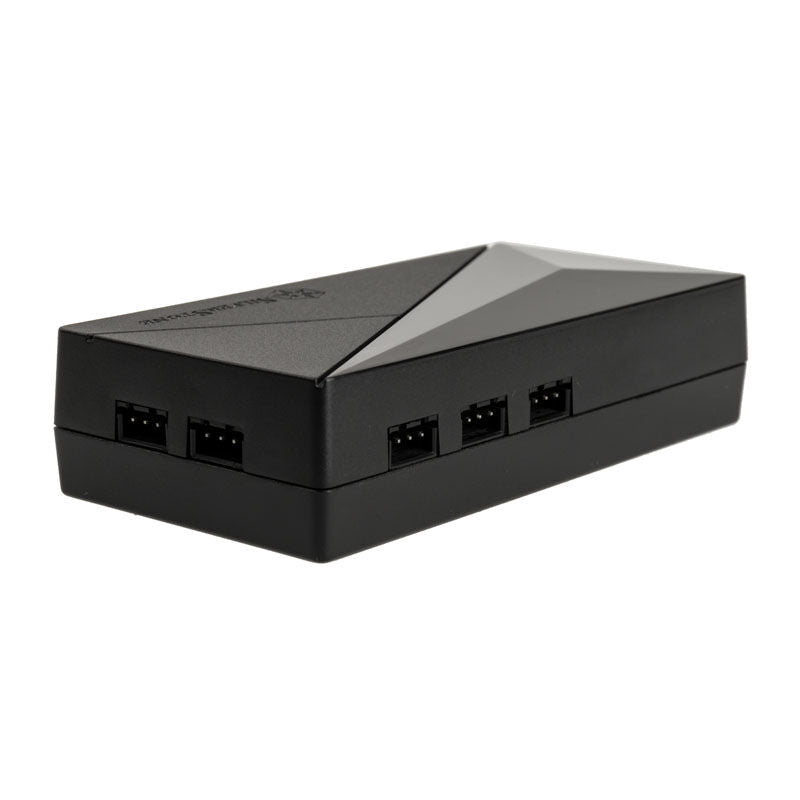 SilverStone SST-CPL02-E 8-port ARGB hub montert i PC