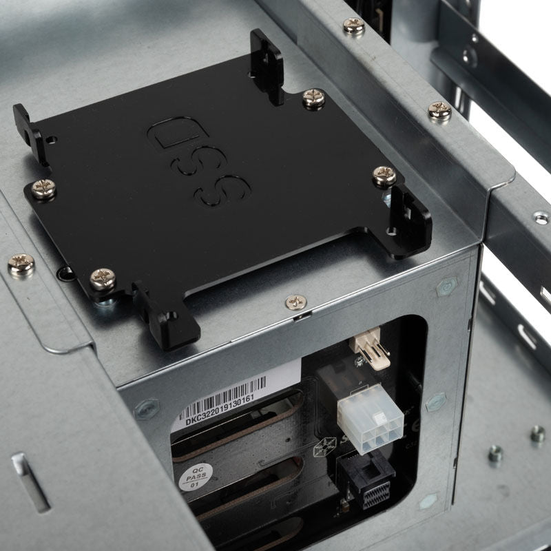 SilverStone SST-CS381 v1.1 lagringskabinett Micro-ATX svart med hovedkort og kabler