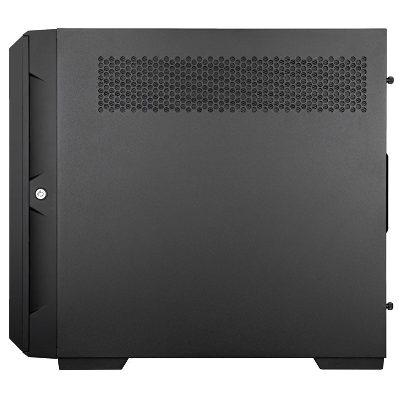 SilverStone SST-CS382 serverkabinett Micro-ATX 8x hot-swap montert med harddisker