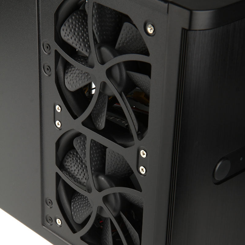 Oversikt over SilverStone SST-DS380B NAS-kabinett intern layout